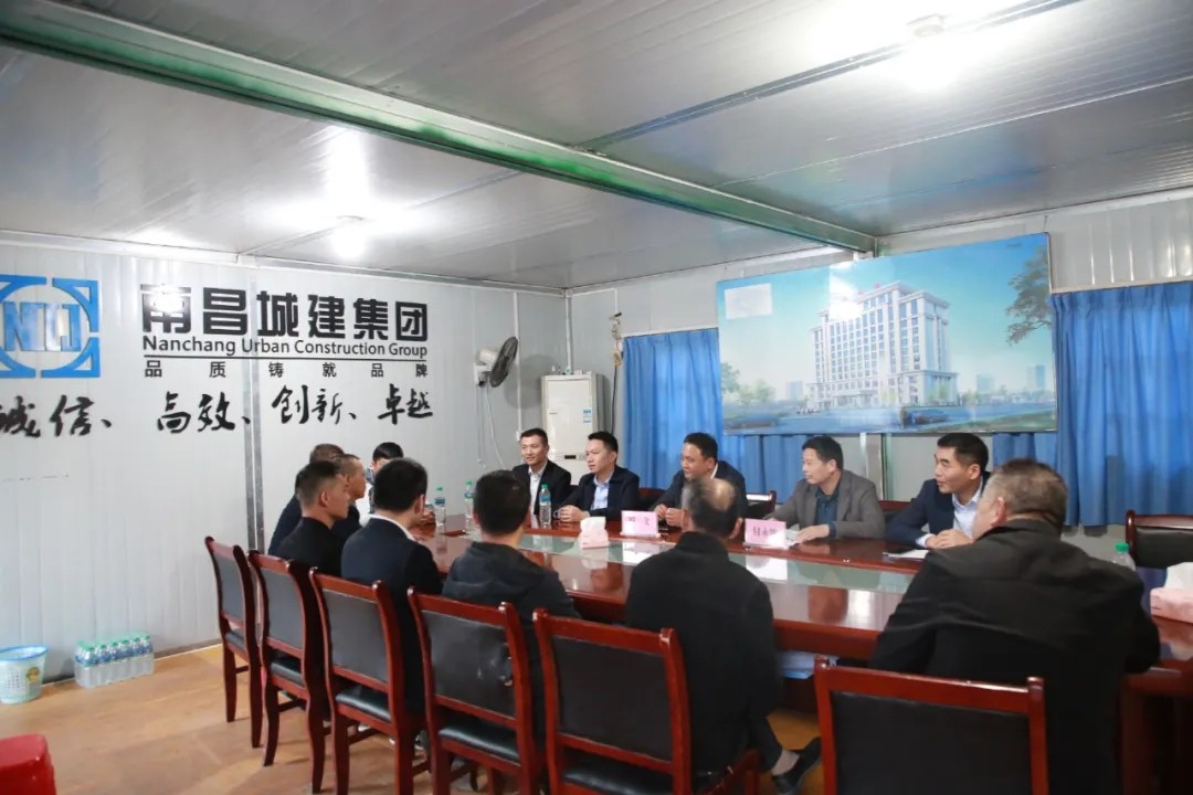 资阳城投集团人武部发展传承武士心灵，做集团建设发展的“排头兵”座谈会